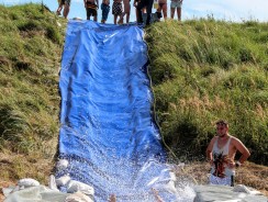 Die besten Wasserrutschen kaufen – diese Produkte versprechen einen Heidenspaß